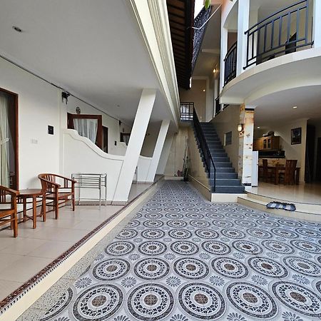 Tegalsari Guest House Canggu Exterior photo
