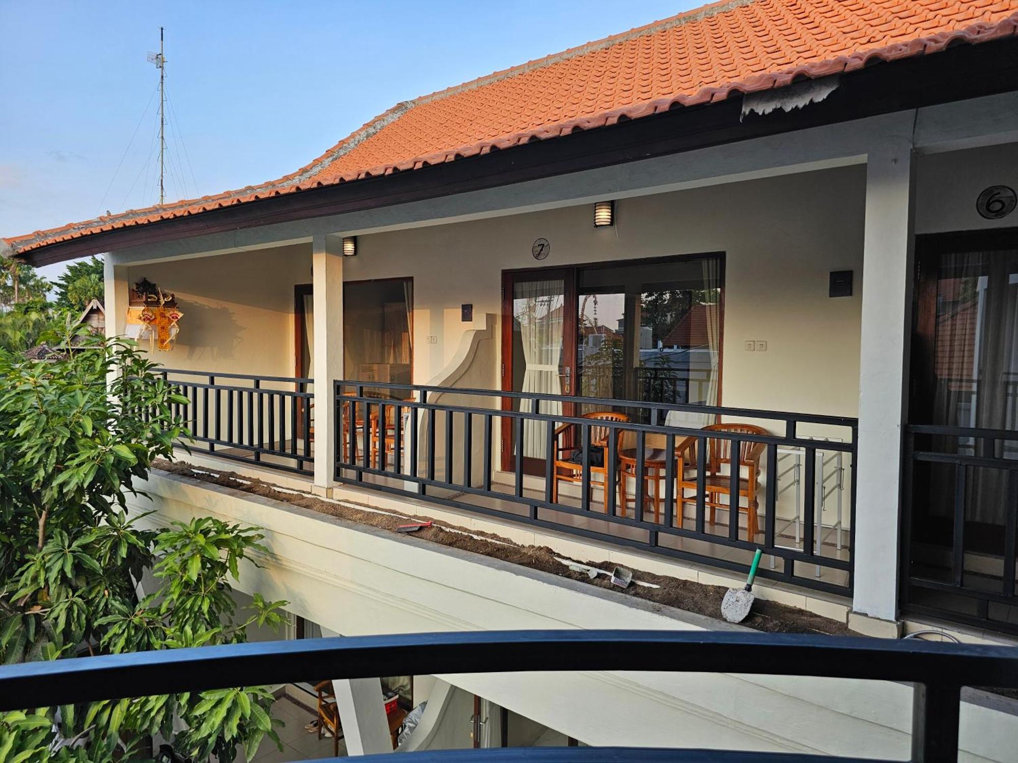 Tegalsari Guest House Canggu Exterior photo